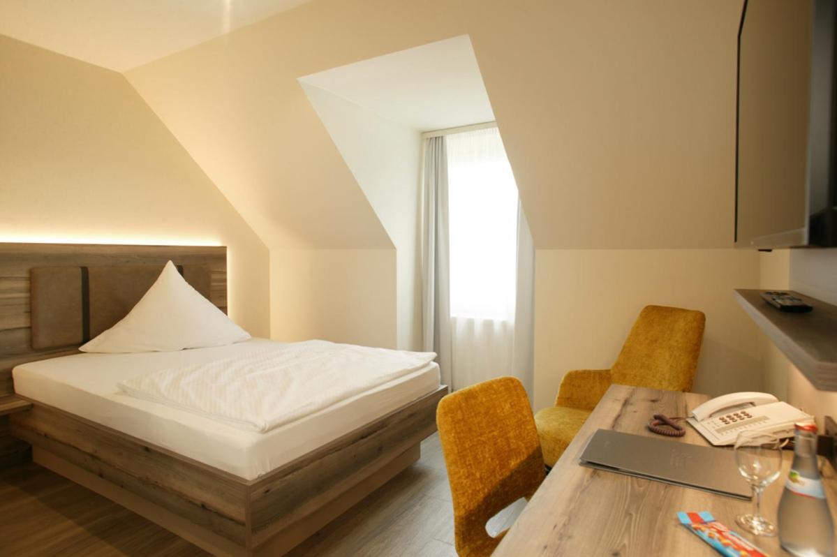 Hotel Sonne Garni Rudersberg Екстериор снимка