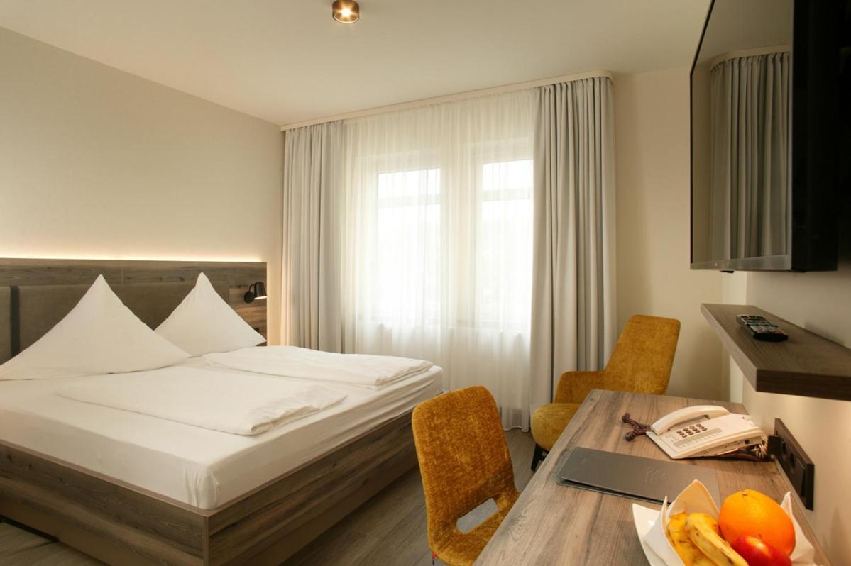 Hotel Sonne Garni Rudersberg Екстериор снимка
